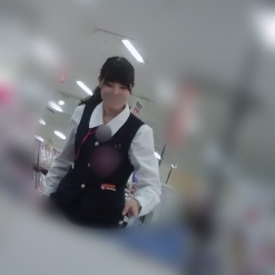 【Pcolle チラリズムさん レビュー】働くお姉さん20 モールスタッフ